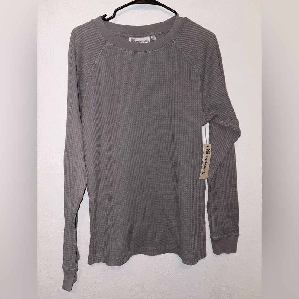 🆕 Gray Waffle Knit Long Sleeve Tee Men’s size Small